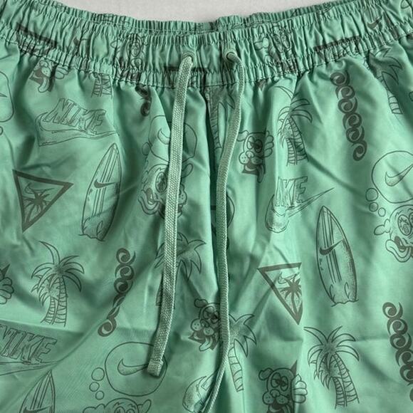 Nike Sportswear Beach Party Woven Flow Shorts - Men's XL - Picture 2 of 7